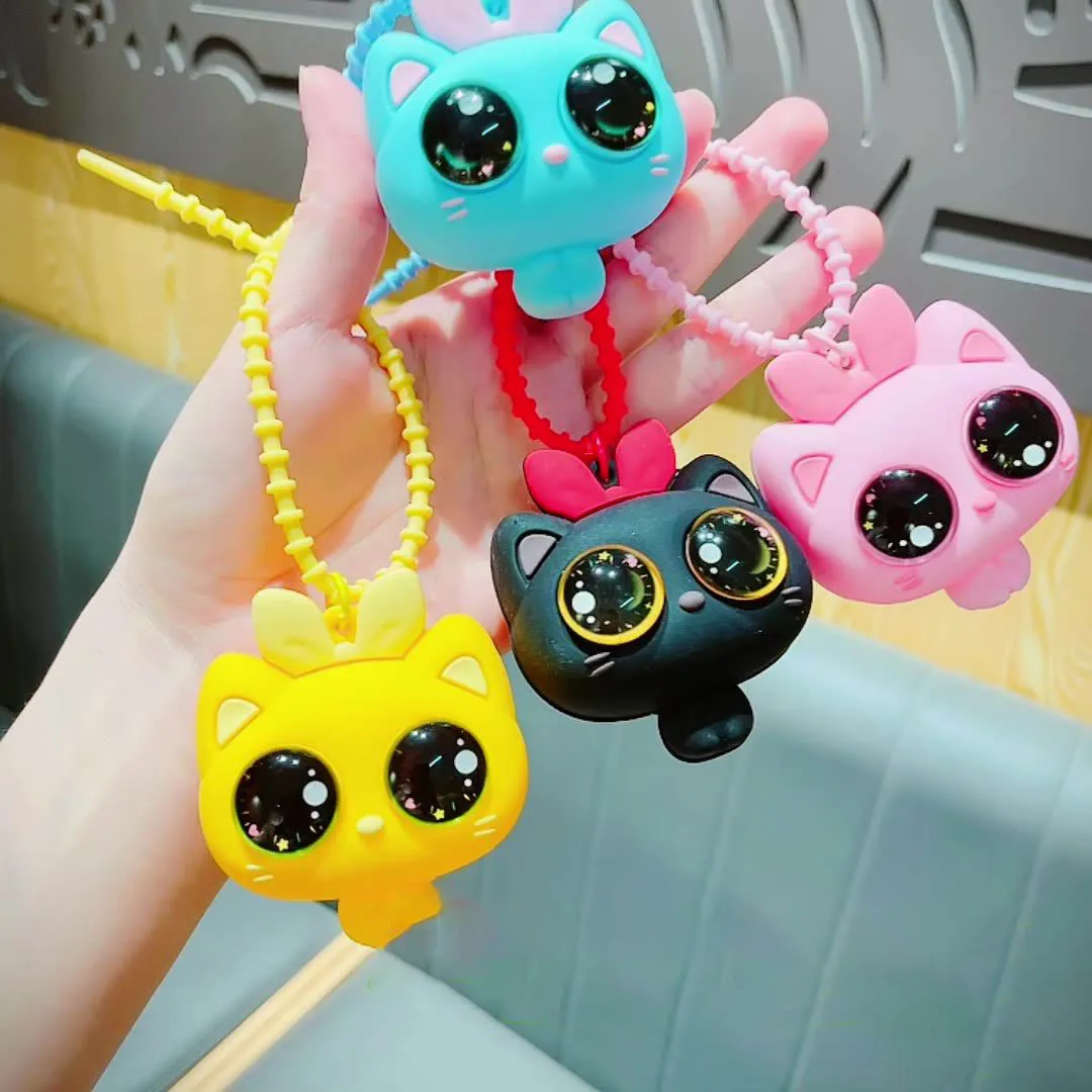 Creative Cute Anime Big Eyes Cat Pinch Keychain Pendant Funny Squeeze Eyes Pop-Up Stress Relief Cat Doll Pendant Gift