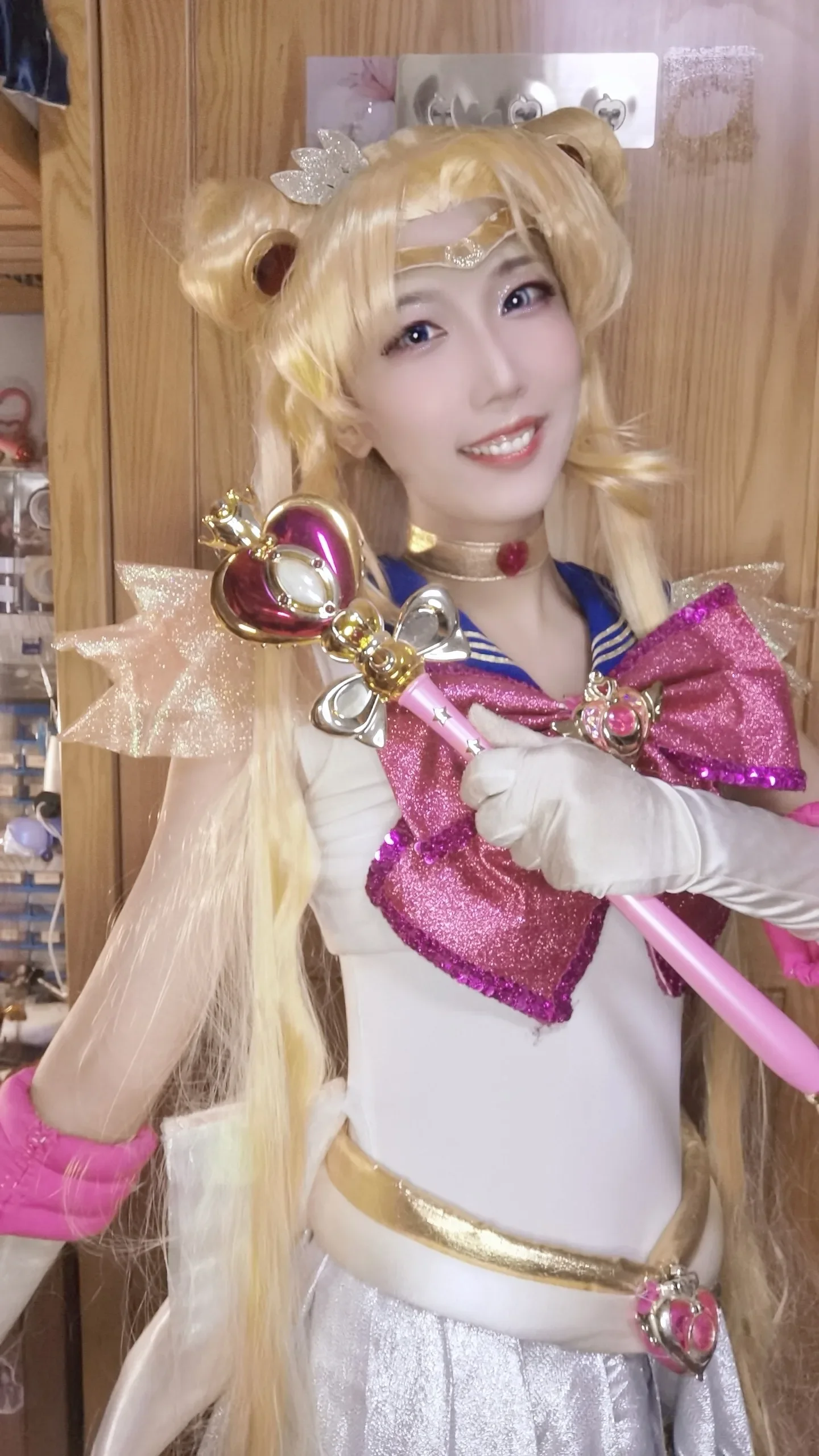 Classic Japan Anime Sailor Moon cosplay wig Usagi Tsukino Role Play Golden color long wig with 2 Buns costume