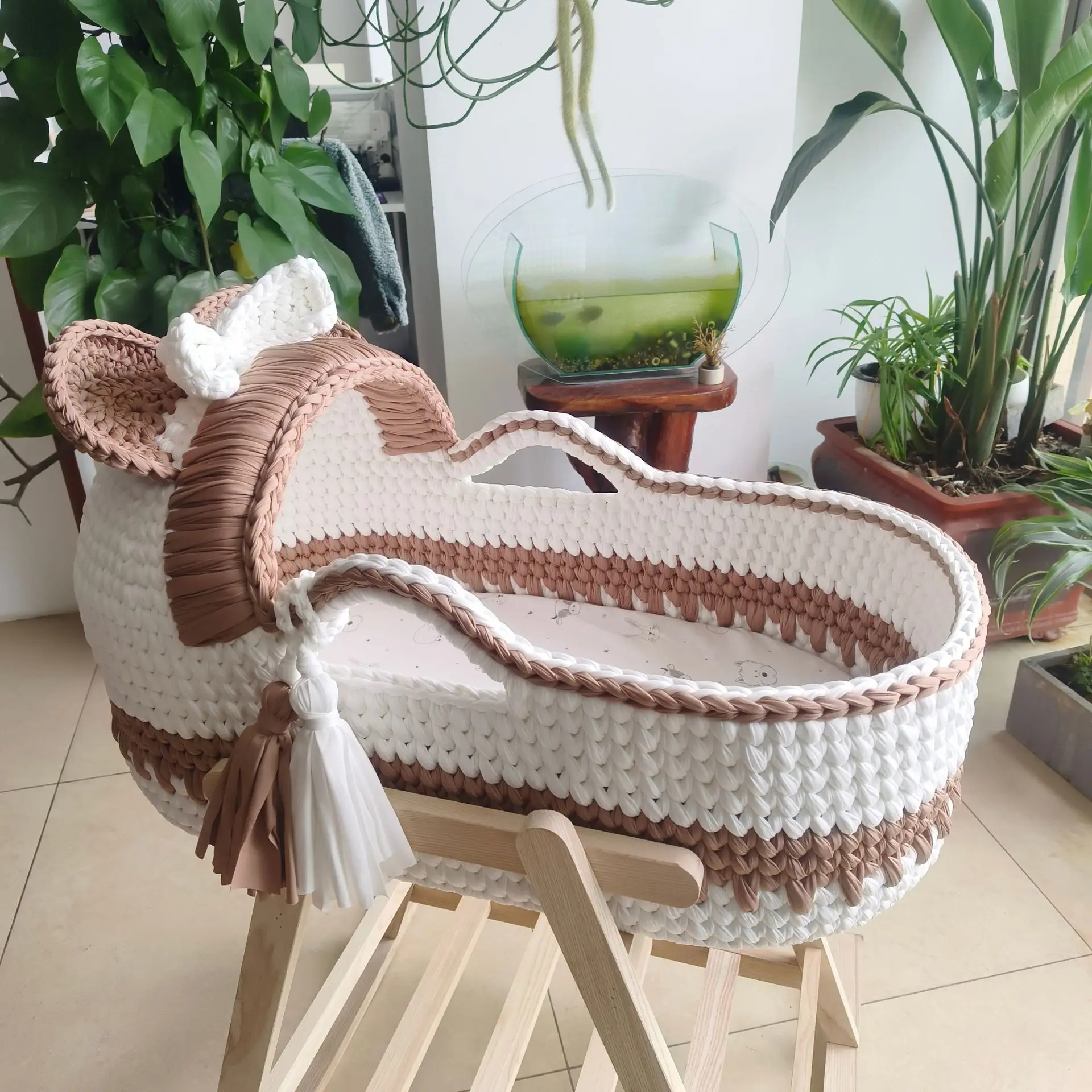 Crochet Foreign Trade Hand Knitting Portable Foldable Newborn Moses Basket Crib 0-12 Months Custom Storage