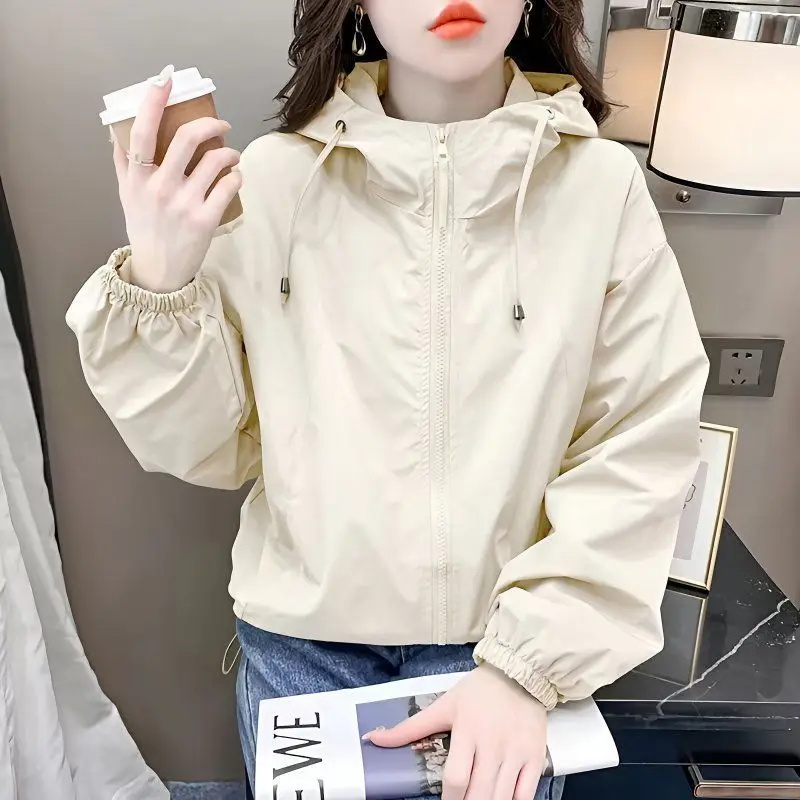 Casual Loose Women's Pure Color Short Hooded Jacket 2026 Spring Autumn Fashionable Windproof Breathable Zipper Dig Bag