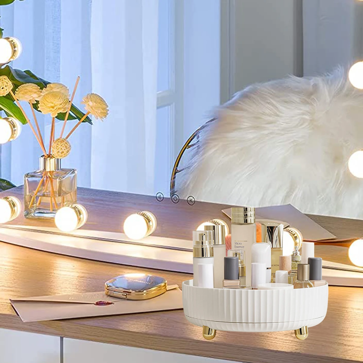 

1Pcs Plastic 360 Degree Rotating Cosmetic Storage Box, Large Capacity Makeup Organizer Round Skin Care Products Display Case