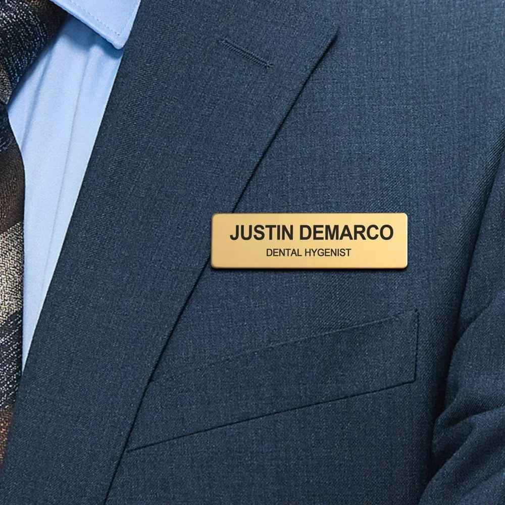 75*25 مللي متر تخصيص بروش دبوس تخصيص نقش النص الخاص بك شعار الأعمال معرف لوحة الصلب صندوق بريد معدني صندوق البريد شارات اسم العلامة