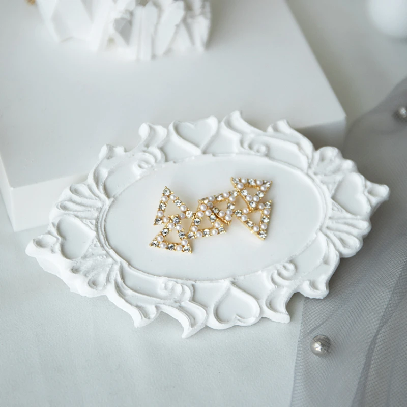 Creative Plaster Pendant Earrings Necklace Display Stand Jewelry Display Shooting Props