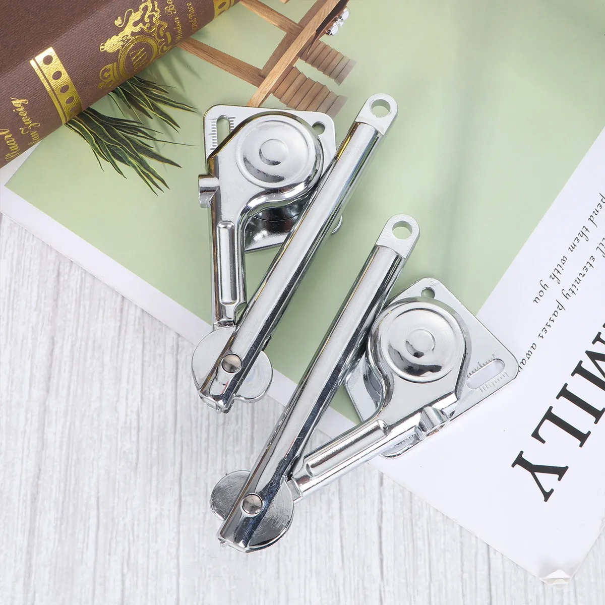 

2Pcs Heavy Duty Cabinet Door Latch Catch Zinc Alloy Solid Catch Support for Closet Cupboard Dresser Furniture Latch Tool Silver