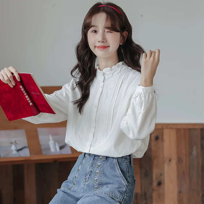 

Creative Sweet Collar Long Sve White irt Women's New Autumn 2025 Cact Match Small Size Top TT157