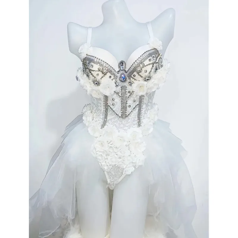 

Musical Festival Electronic Light Dance Costume White Lace Flowers Diamond Bodysuit Nightclub Bar Sexy Performance Stage Wear