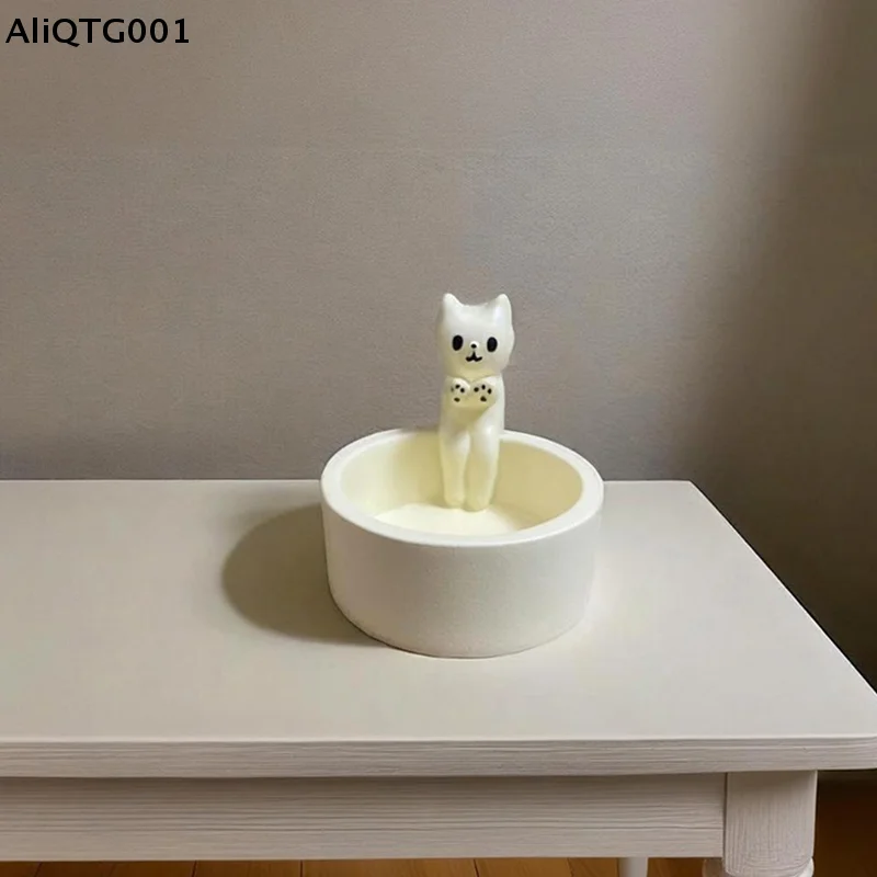Cute Kitten Cat Candle Holder Creative Cartoon Aromatherapy Candlestick Durable High-Temperature Resistant Home Decoration