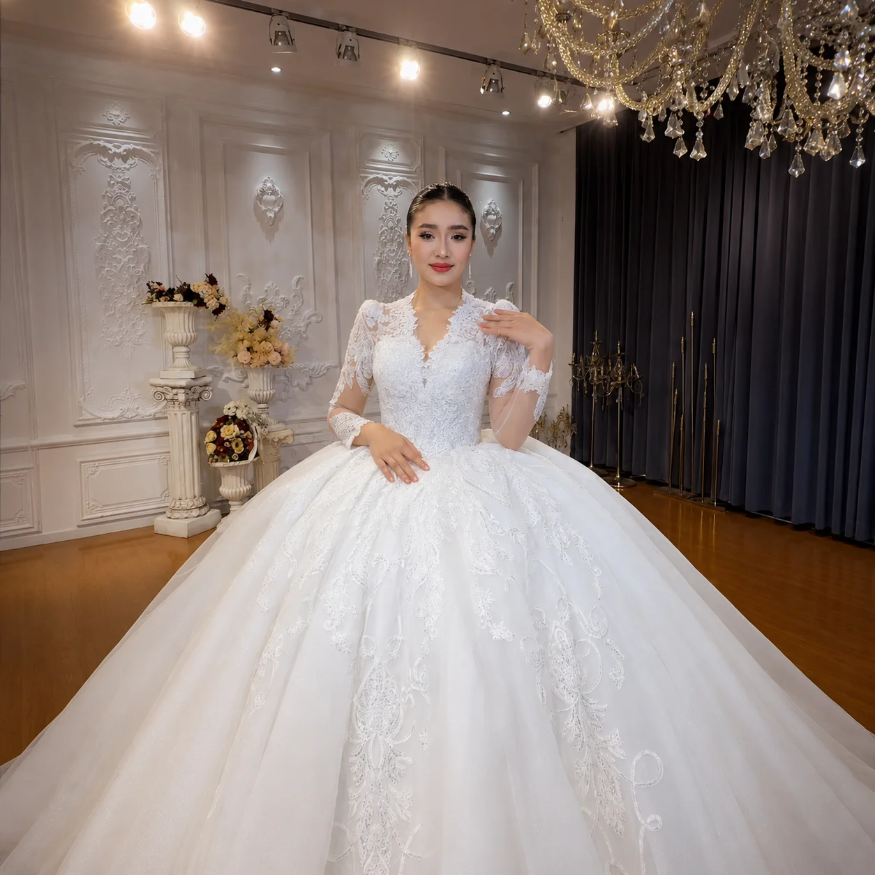 Customized Luxury Satin Ball Gown Wedding Dress With Sweetheart Neckline Puffy Skirt Wedding Dress Vestido De Novia