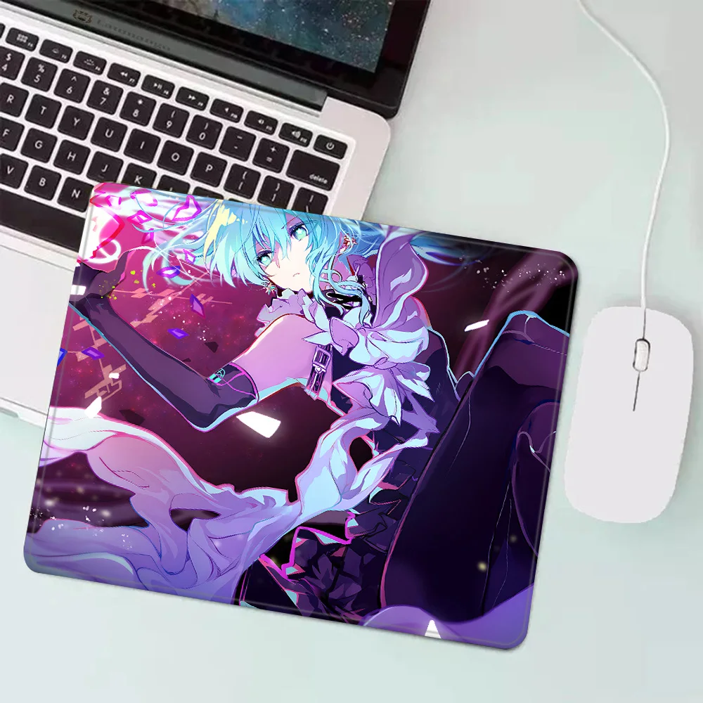 H-Hoshimachi Suisei Gaming Mouse Pad XS Small Mousepad For PC Gamer Desktop Decoration Office Mouse Mat Deskmat Rug