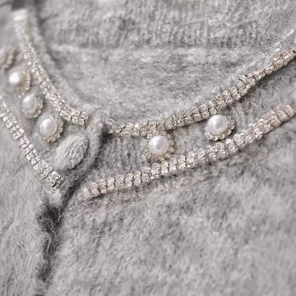

Women's Crew Neck Five-Point Sleeve Single-Breasted Sweater Autumn Fashion Temperament European And US Style Supply