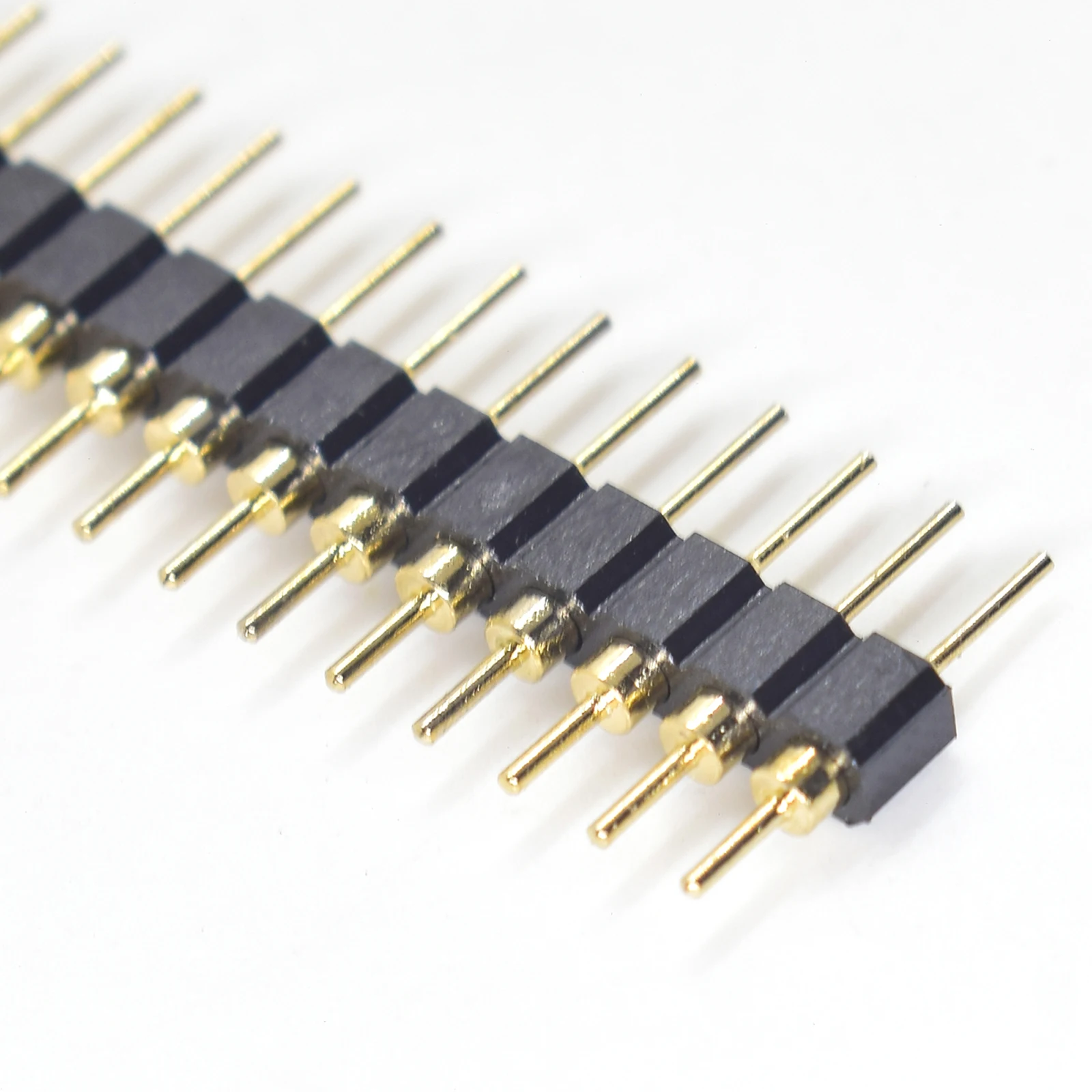 1pc Gold Round 40pin Male Single Row 0.1