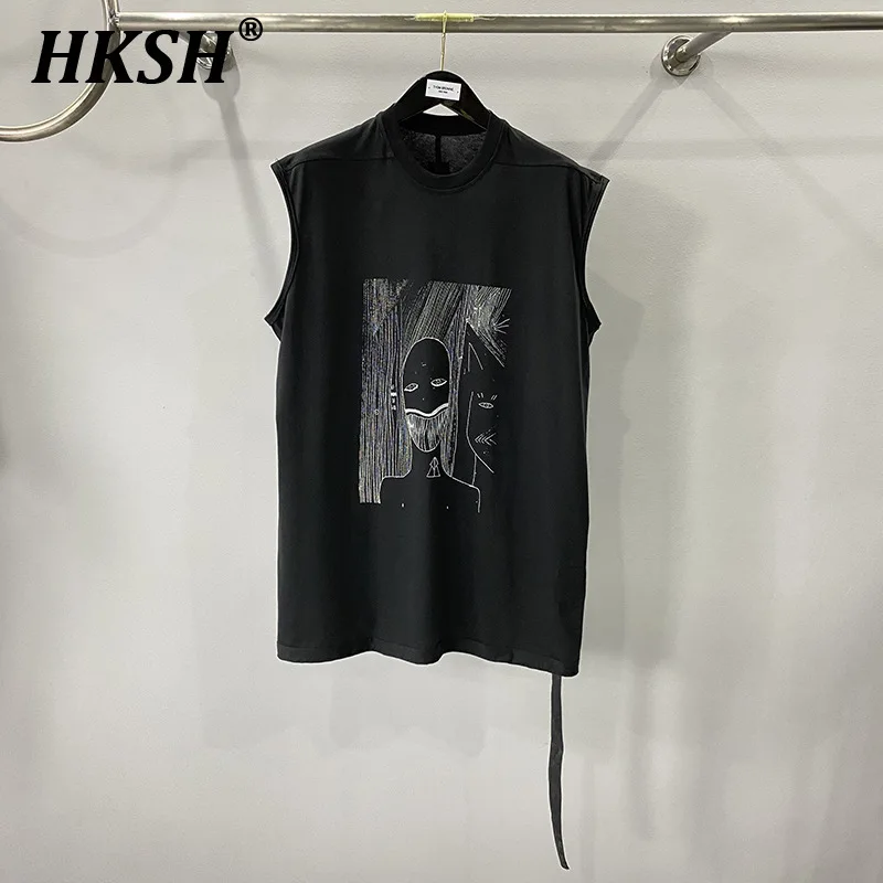 

HKSH Summer New Tide Dark Men's Streetwear Sketch Print Vest Loose Large Szie Sleeveless Ragged Edge Black Long Tank Tops HK2032