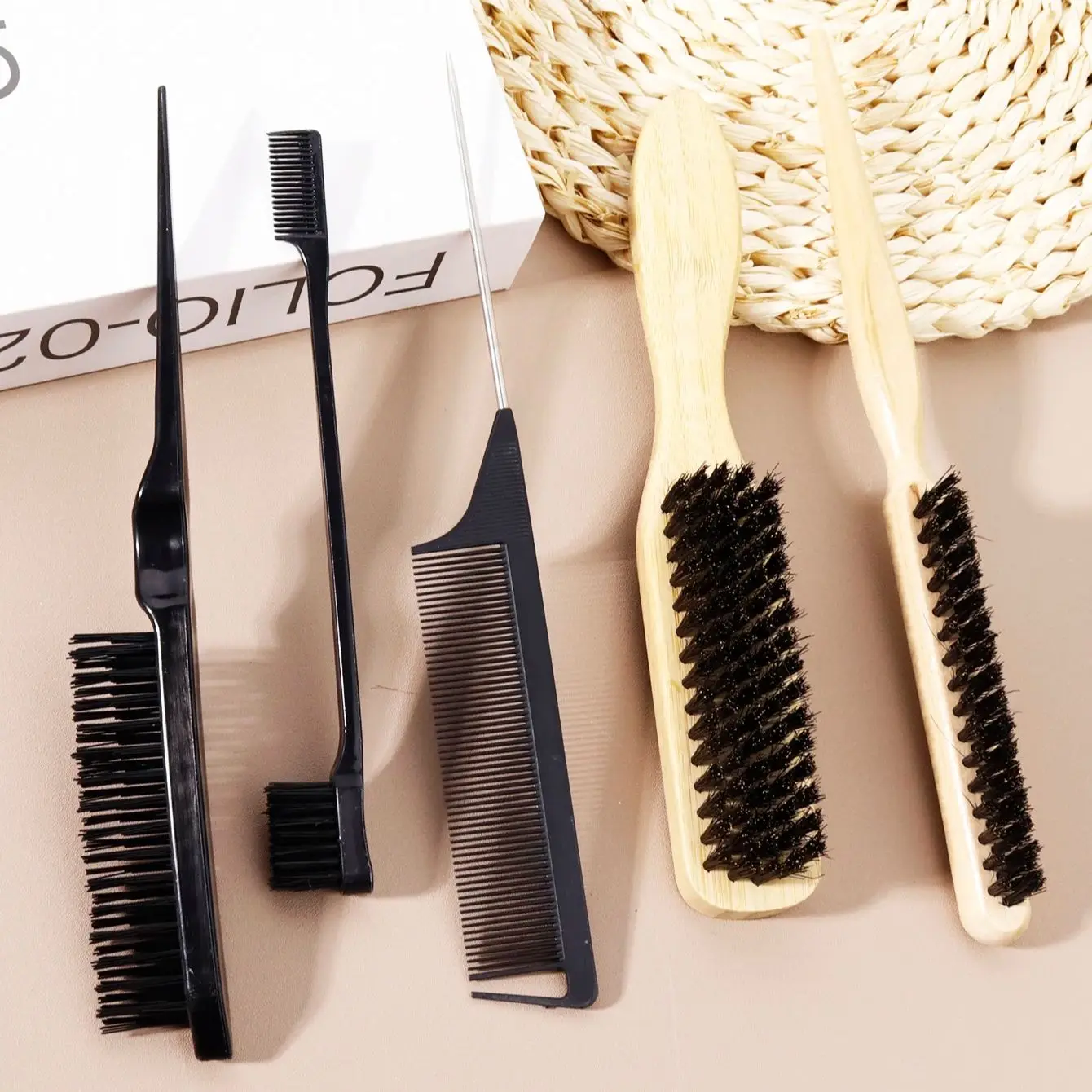 مجموعة أدوات تصفيف مكونة من 5 قطع، وفرشاة بمقبض من الخيزران، ومشط ذيل الفئران، وفرشاة للتحكم في الحواف وفرشاة من النايلون خاصة بشعر مستعار حقيقي #5
