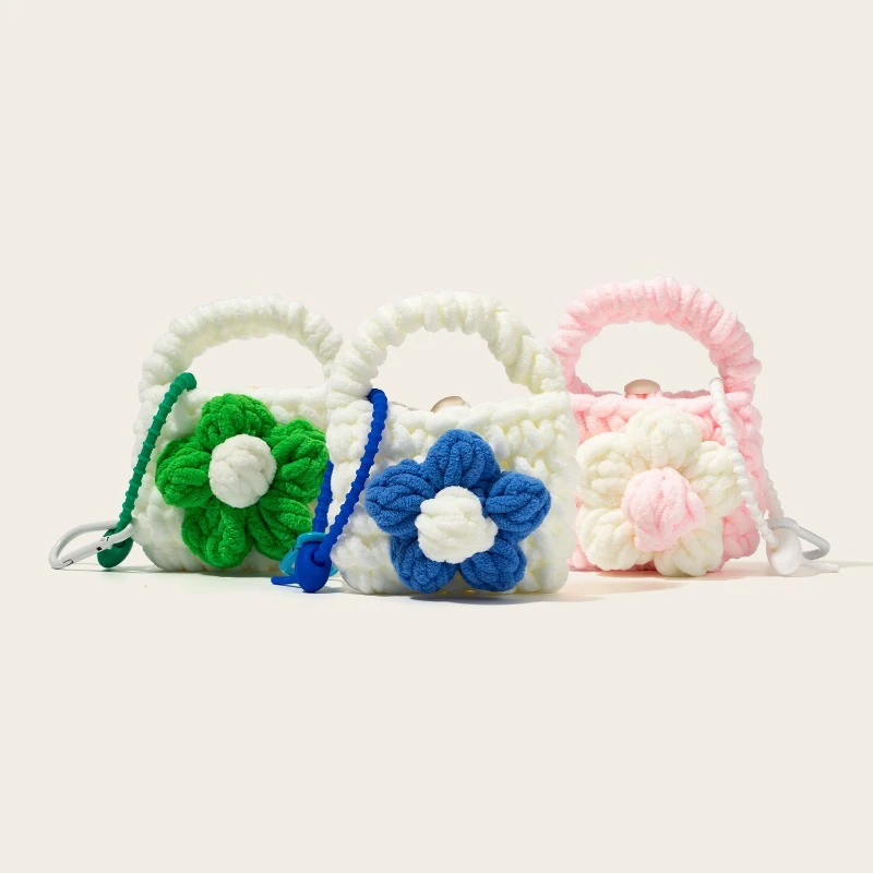 

Handmade Crocheted Wool Floral Pattern Earphone Case Cute Portable Bag Pendant Keychain Charm Creative Hanging Decoration Gift
