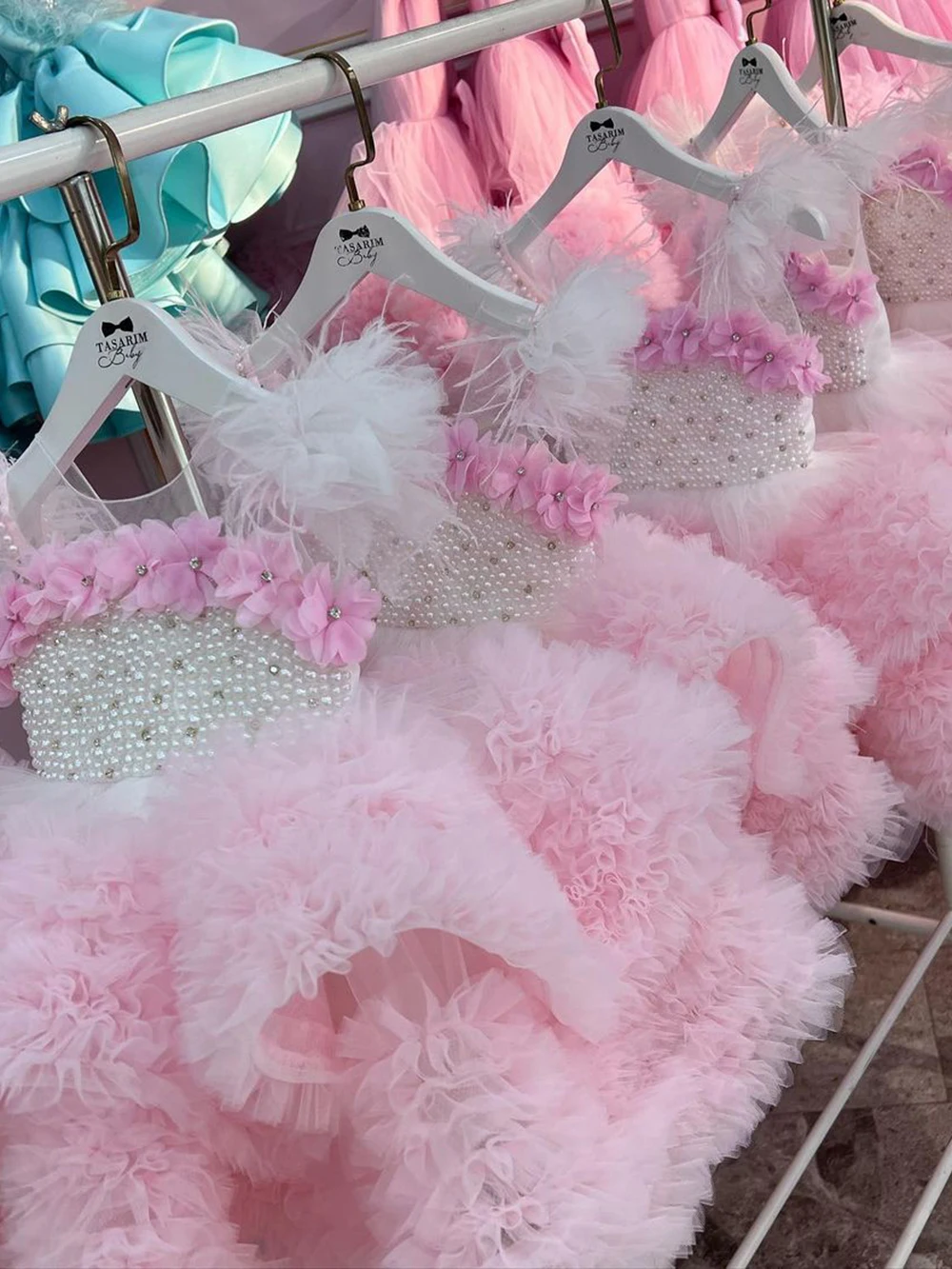 Vestidos de festa rosa com arco, Pérolas Tule, Vestido de menina inchado, Criança