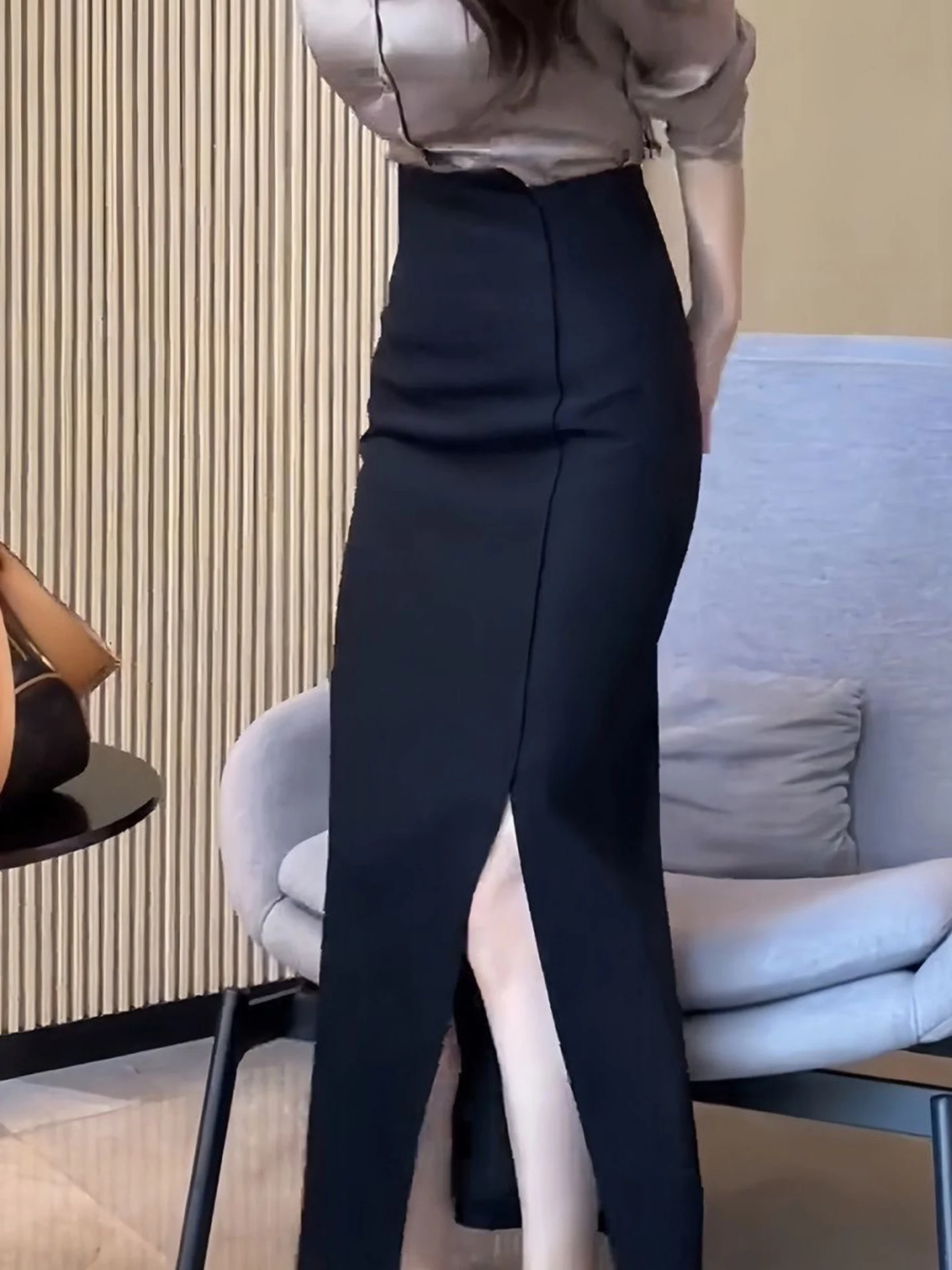 Elegant High Waist Asymmetrical Midi Skirt for Women Side Slit Commute Style Black Slim Fit A-Line Skirt New Autumn Collection