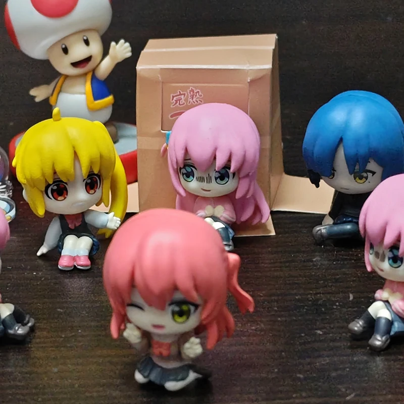 

Bocchi the Rock! Gachapon Figure - Hitori Gotou & Ryo Yamada Hiding in Box Cute Anime Blind Box Toy