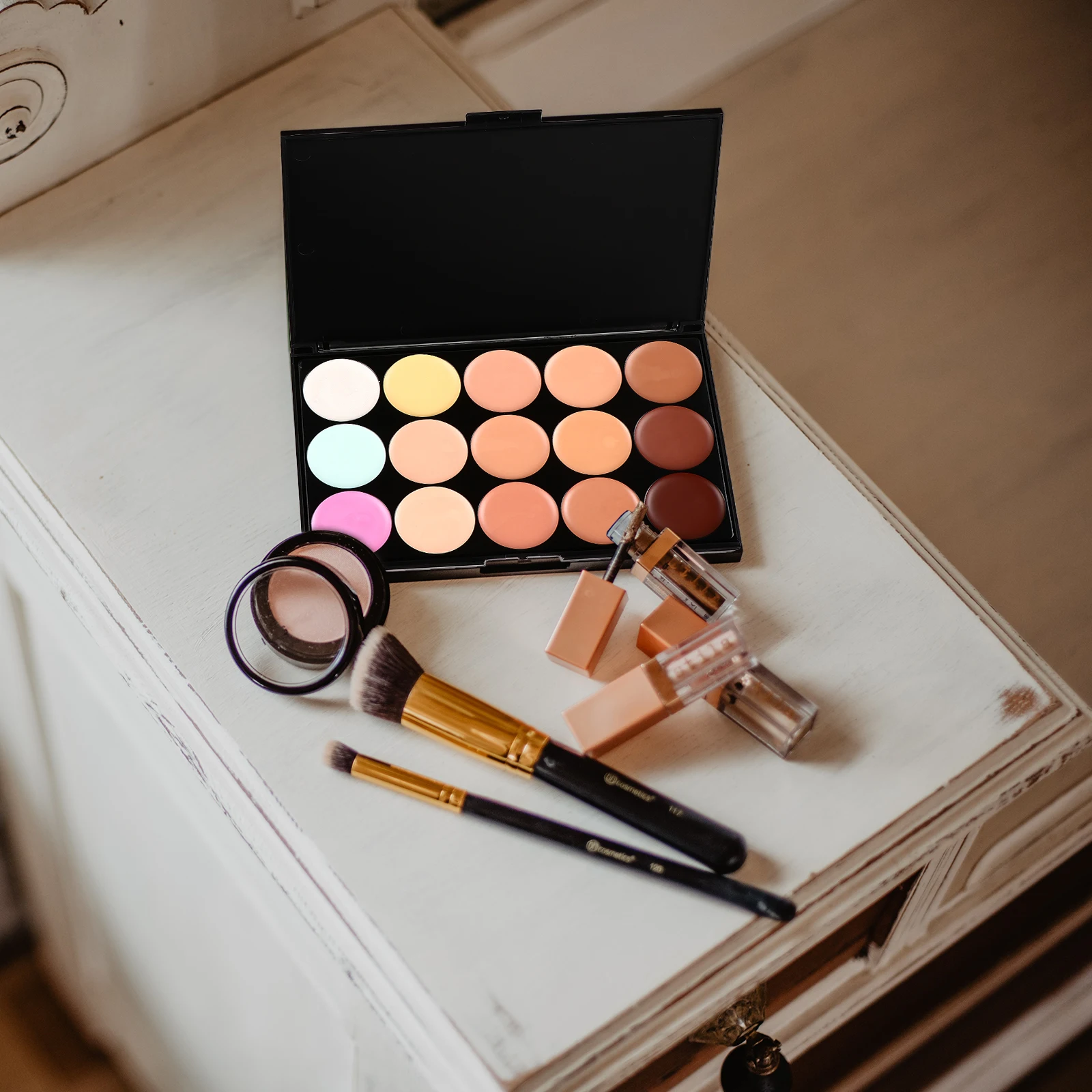 2 pezzi fondotinta correttore 15 tonalità colore sotto gli occhi forniture per il trucco del viso FaceBruise crema impermeabile LongWear