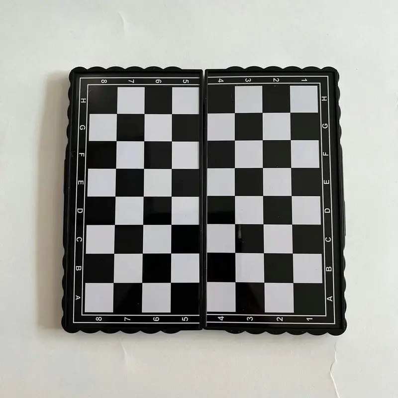 Magnetic Chess Folding Portable Black And White Chess Set Puzzle Casual Game