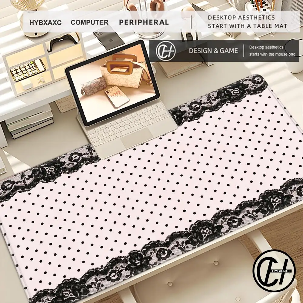 Rosa-Schwarzes Polka-Dot-Spitzen-Gaming-Mauspad XXL, Erweiterte Rutschfeste Tischunterlage, Schreibtischmatte mit Niedlichem Besatz für Büro HYBXAXC