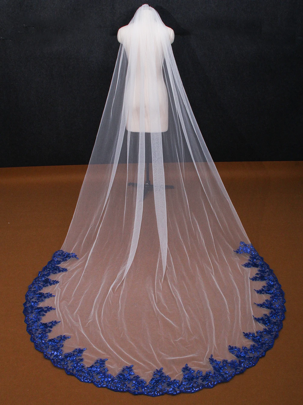 NZUK Royal Blue Lace Long Wedding Veil 3 Meters Bridal Veil with Sequined Lace Soft Tulle Wedding Accessories Welony