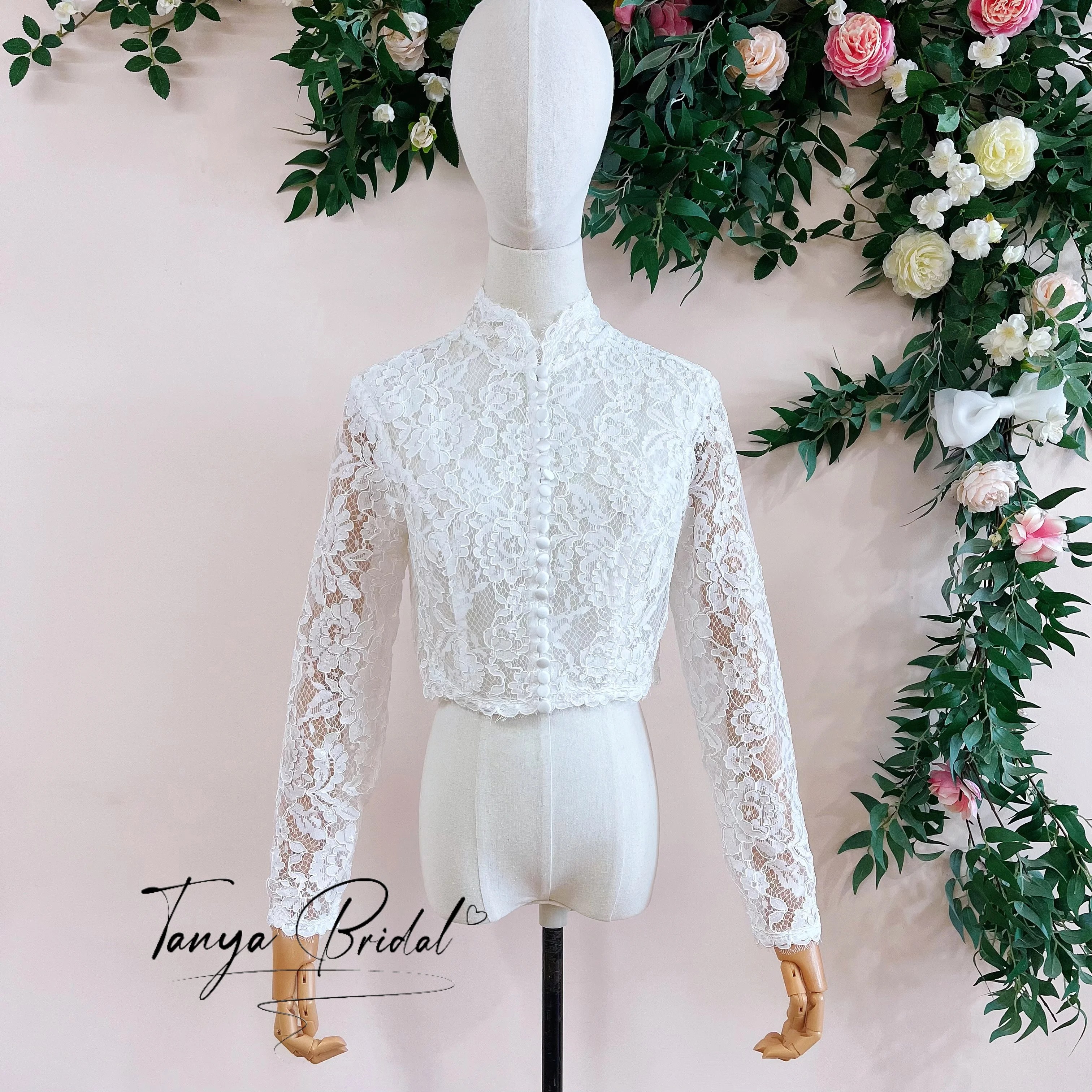 Vintage Long Sleeves Lace Wedding Jacket High Stand Neck Collar Bridal Bolero with Front Buttons for Brides DQG1255