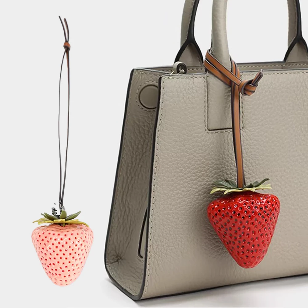 Strawberry Charm Resin Lantern Leather Fashion High-end Simulation Strawberry Keychain Decoration Pendant Bag Accessories