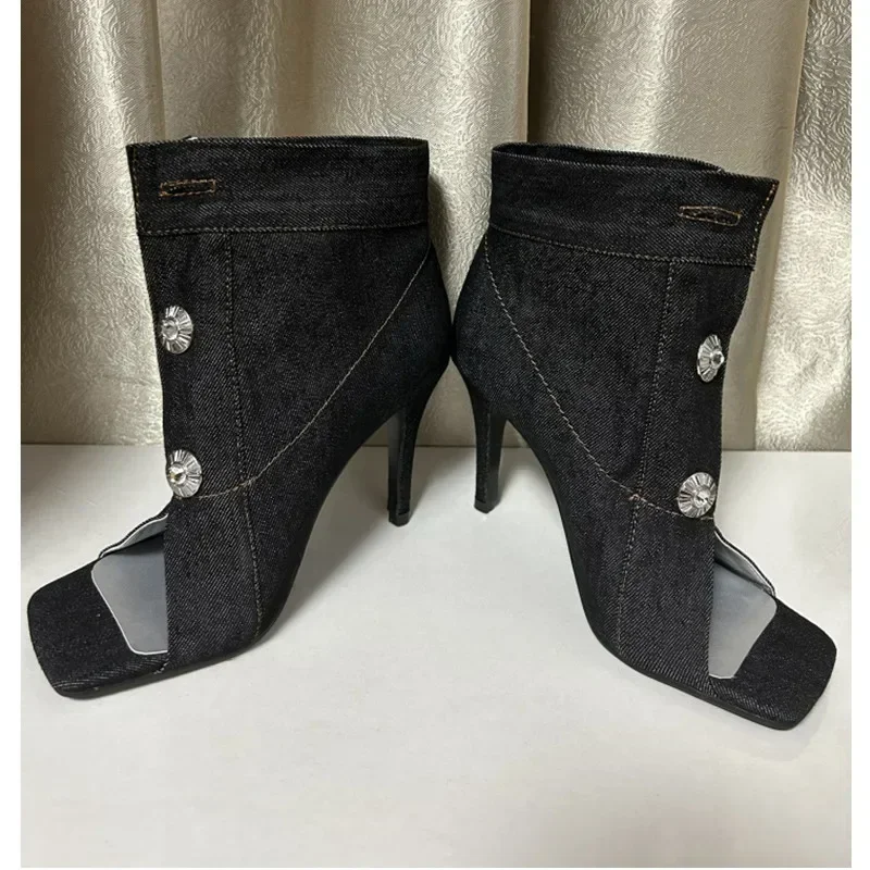 2023 Women\'s Summer European and American Vintage Denim Slim High Heel Button Sandals Fashion New Open Teeth Large Size Sandals