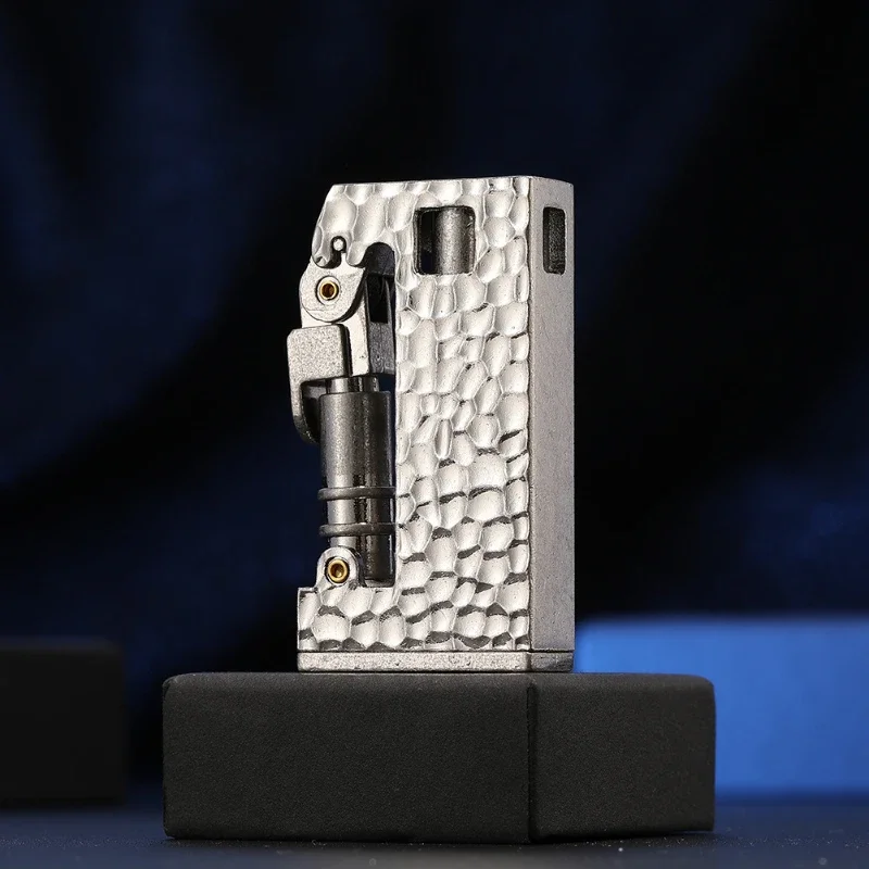 2025 النيزك ناقلة دفع أخف المعادن الرجعية مفتوحة لهب أخف الرجال أداة صغيرة التدخين اكسسوارات الشعلة أخف MMM