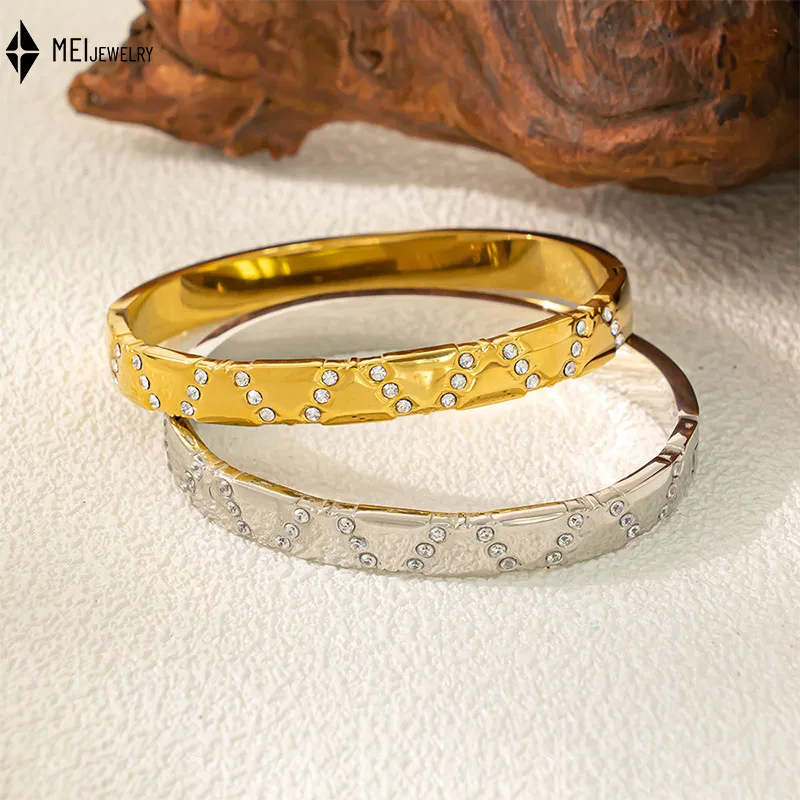 Hot Selling Fashion Stainless Steel Women Simple Oval Bracelet High-End Niche Diagonal Cubic Zirconia Studded Buckle Bracelet ﻿