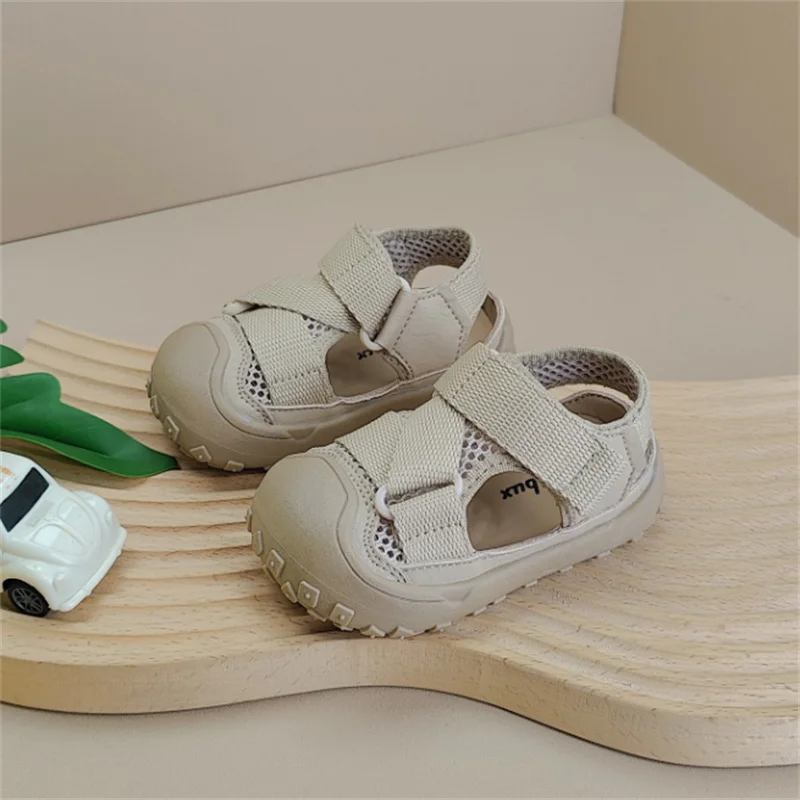 أحذية أطفال صيفية جديدة لعام 2025 صنادل للأولاد بنعل ناعم شبكي قابلة للتنفس بمقدمة مغلقة مانعة للانزلاق صنادل عصرية للفتيات الصغيرات EU 15-26 #2