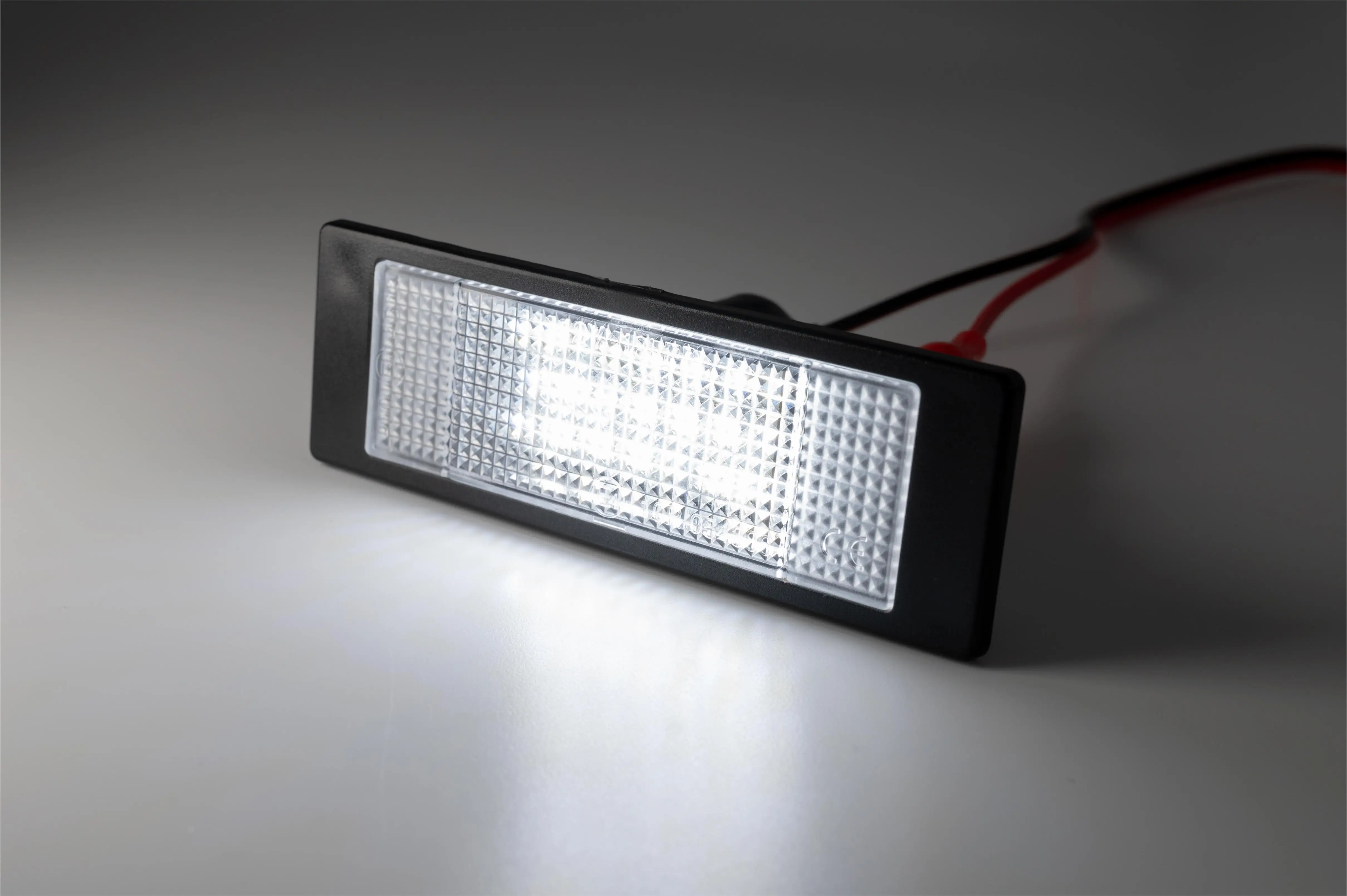 2Pcs for Alfa Romeo 156 159 166 Brera GT Spider 1997-2010 LED License number Plate light Car styling Tail light Automotive