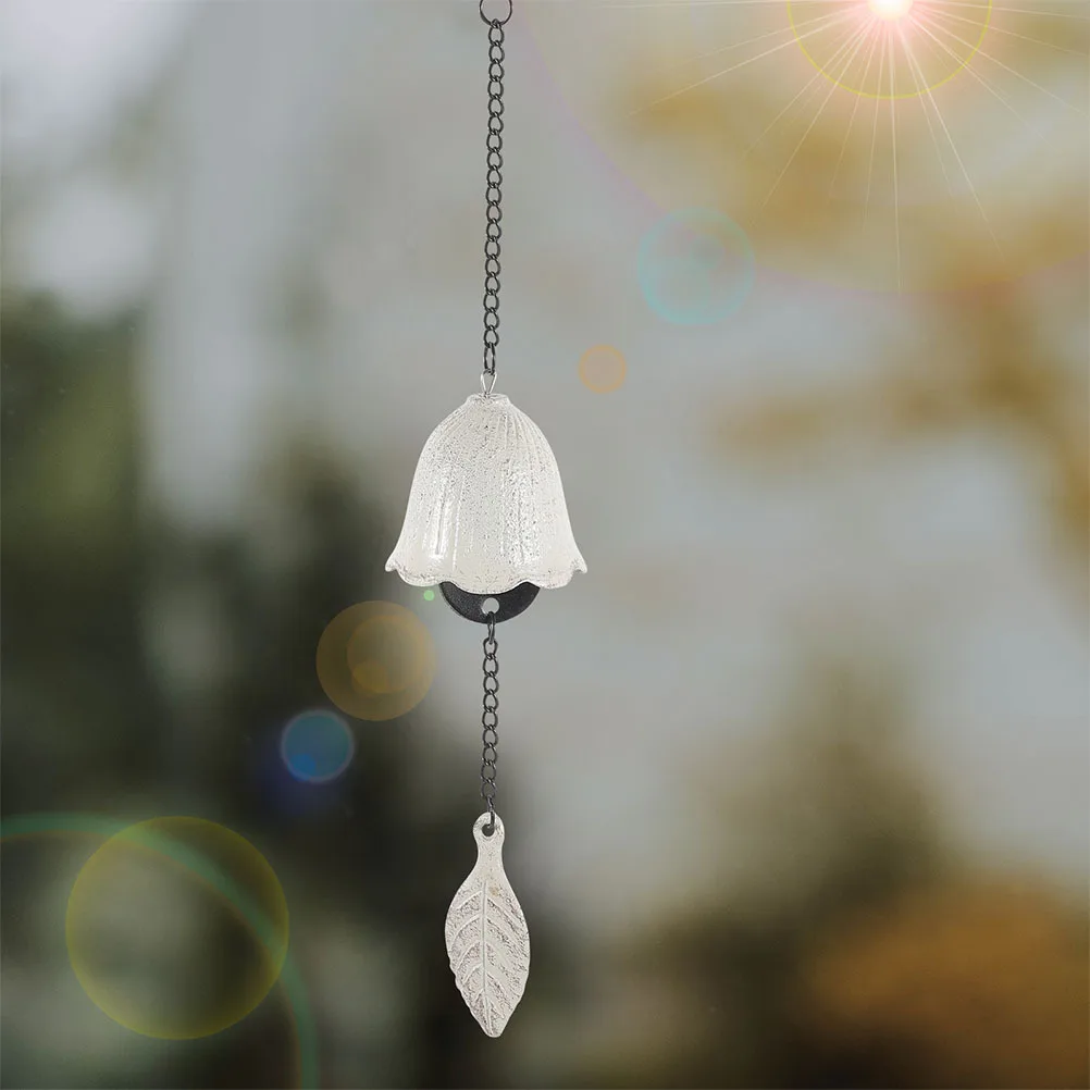 

2Pcs Wrought Iron Retro Hanging Wind Chime Clear Sound Leaf Design for Outdoor Garden Balcony Hanging Bell Chimes