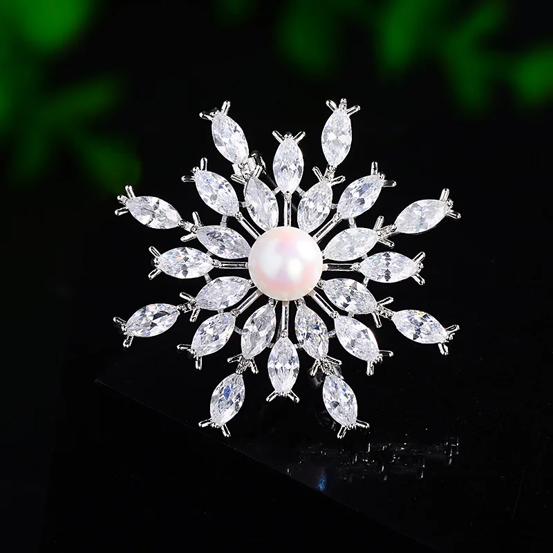 Premium Gift Super Flash Shell Beads Snowflake Brooch Micro-inset Zircon Suit Accessories Men's and Women's Corsage Fashion Pin