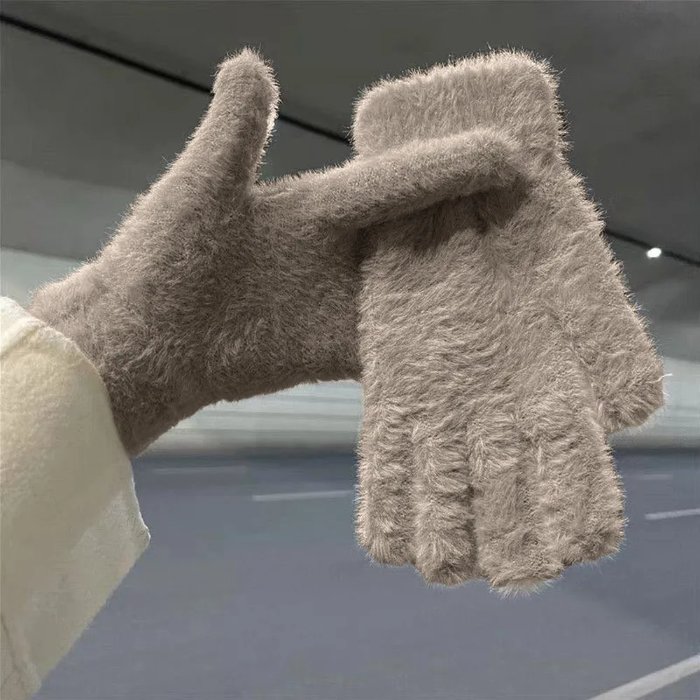 Cute Thickened Furry Gloves Solid Color Cold-proof Five Finger Gloves Breathable Warm Winter Gloves Winter
