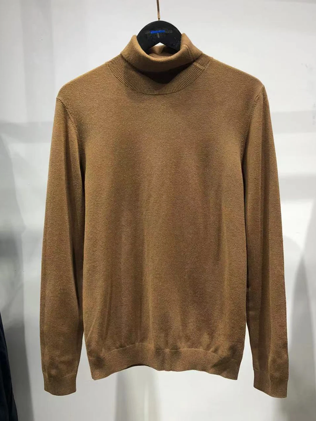 

Men's High Ne Pure Color Knitwear Wool Blend Base irt Casual Sle Long Sve Regular Fit Faionable Autumn Winter Sweater