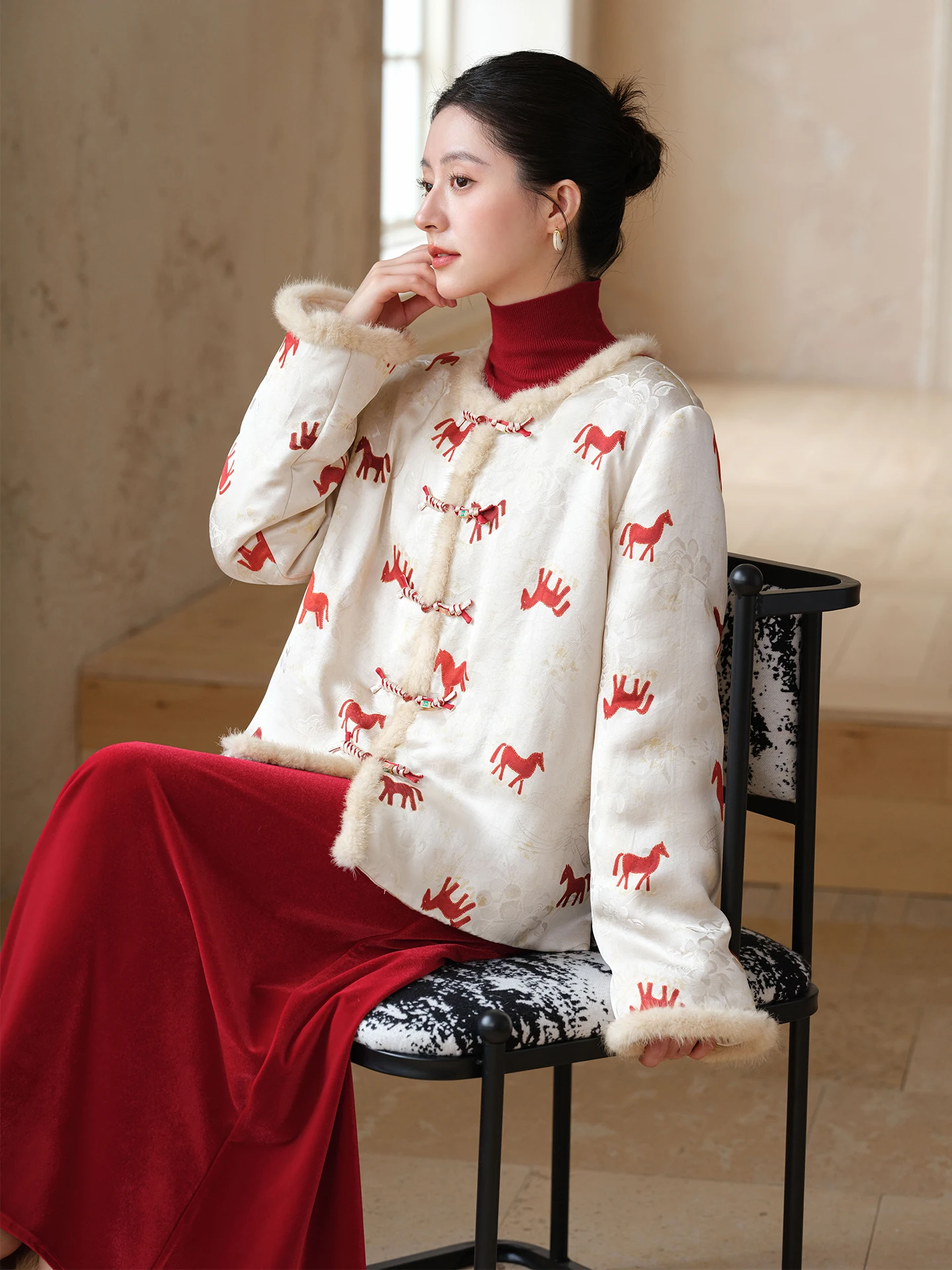 

Новая китайская красная хлопковая куртка-жакет для женщин, новогодний костюм воина, верхняя одежда в национальном стиле, традиционная китайская одежда.