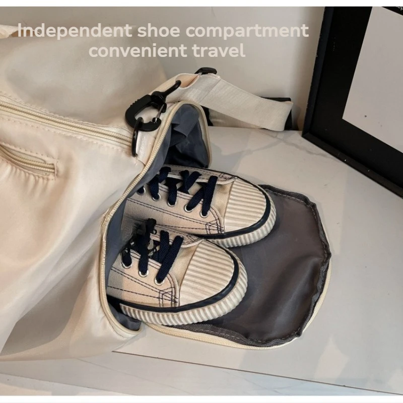 Handheld or Crossbody Strap Independent Shoe Compartment Business Travel Storage Bag  Fashionable Commuting Luggage Fitness Bag