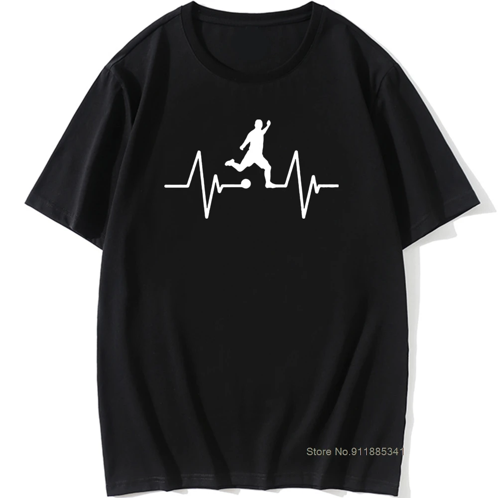 Funny Soccer Player Kicking Ball Heartbeat T-Shirt Casual Casual Cotton T Shirt Vintage Mens Short Sleeve O-Neck T-Shirts