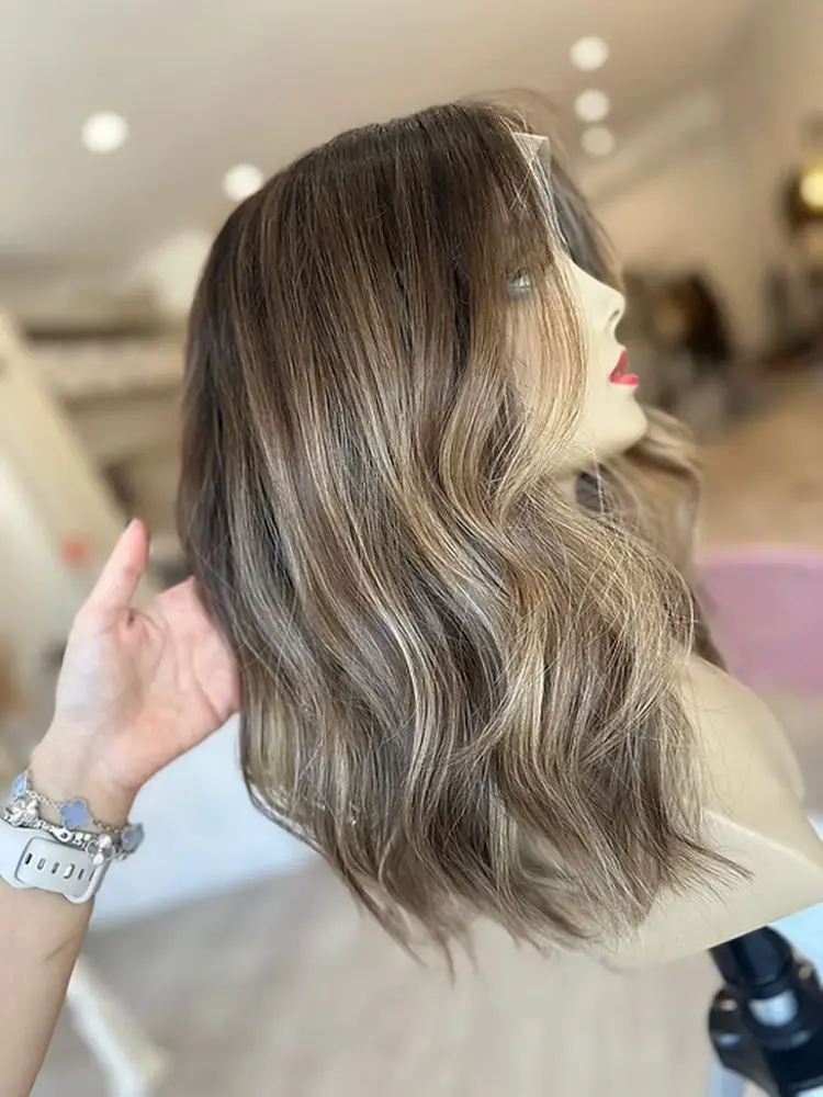 تسليط الضوء على شعر مستعار بني الشوكولاته فراق الحرة موجة فضفاضة شعر مستعار اصطناعي شعري طبيعي مقاومة للحرارة 13*4 شعر مستعار دانتيل عالي الوضوح