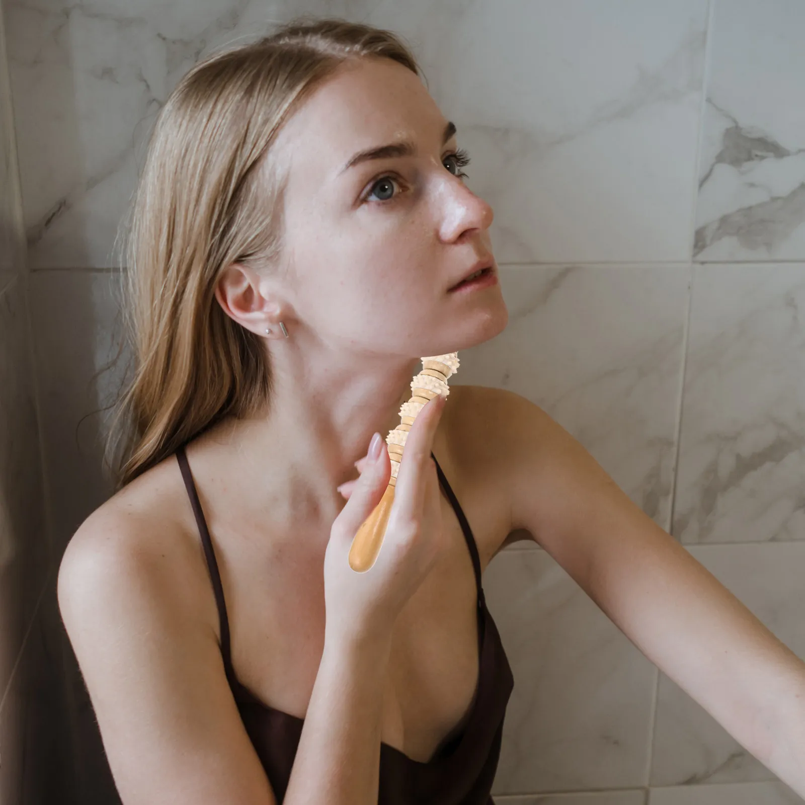 

Деревянный роликовый массажер, портативный инструмент для массажа тела, снимает боль в суставах и напряжение мышц, массажер для полного массажа тела.