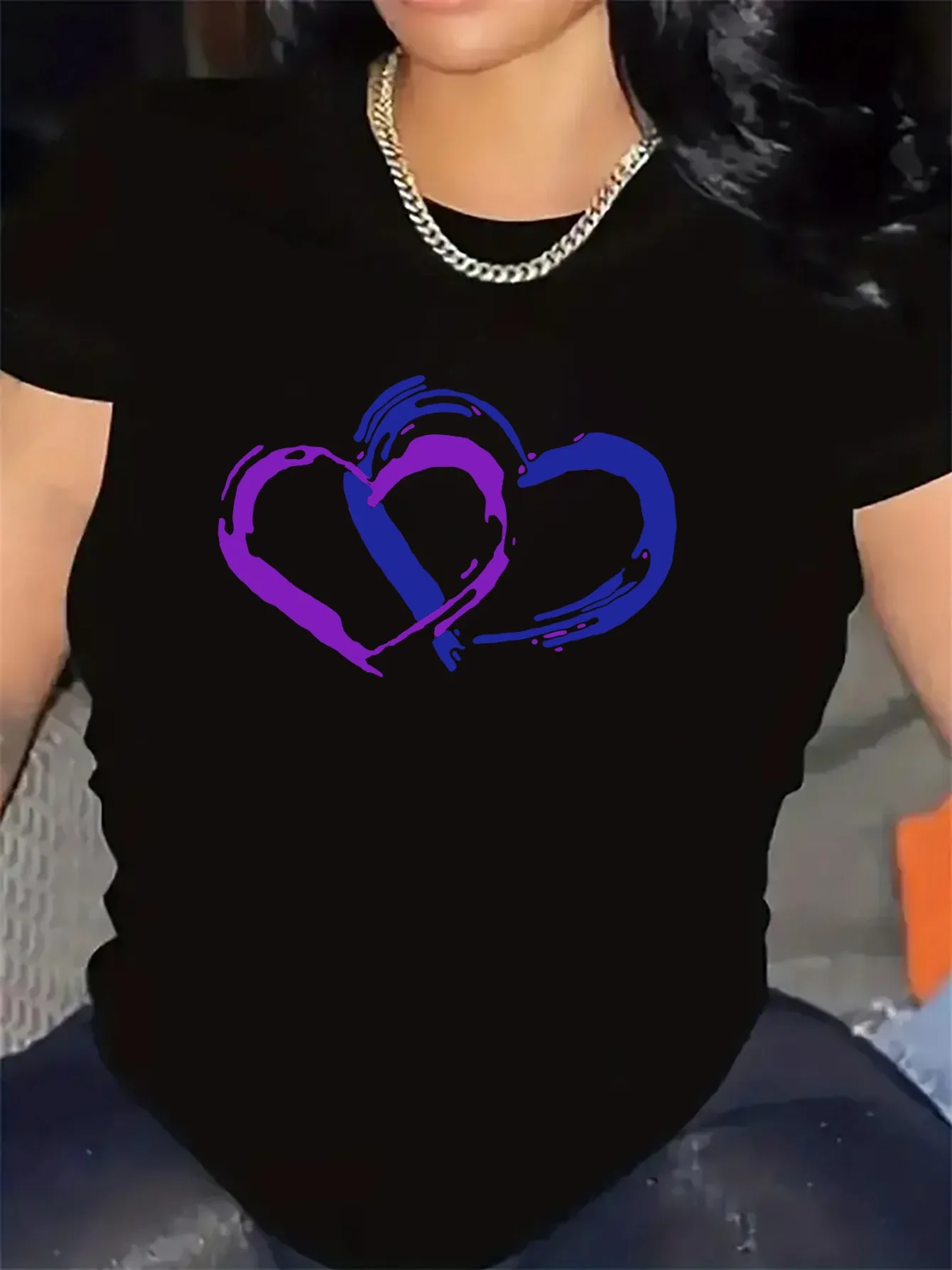 Durable Sleeve Featuring A Purple and Blue Heart Pattern Ideal for Casual Outings At Home Work or Dining Establishments