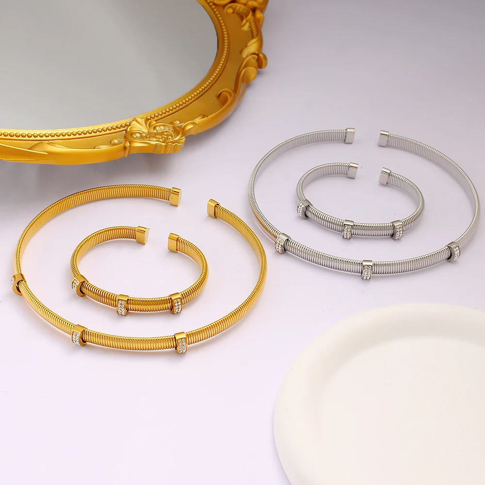 Exclusive Elastic Spiral Stainless Steel Jewelry Set Charm