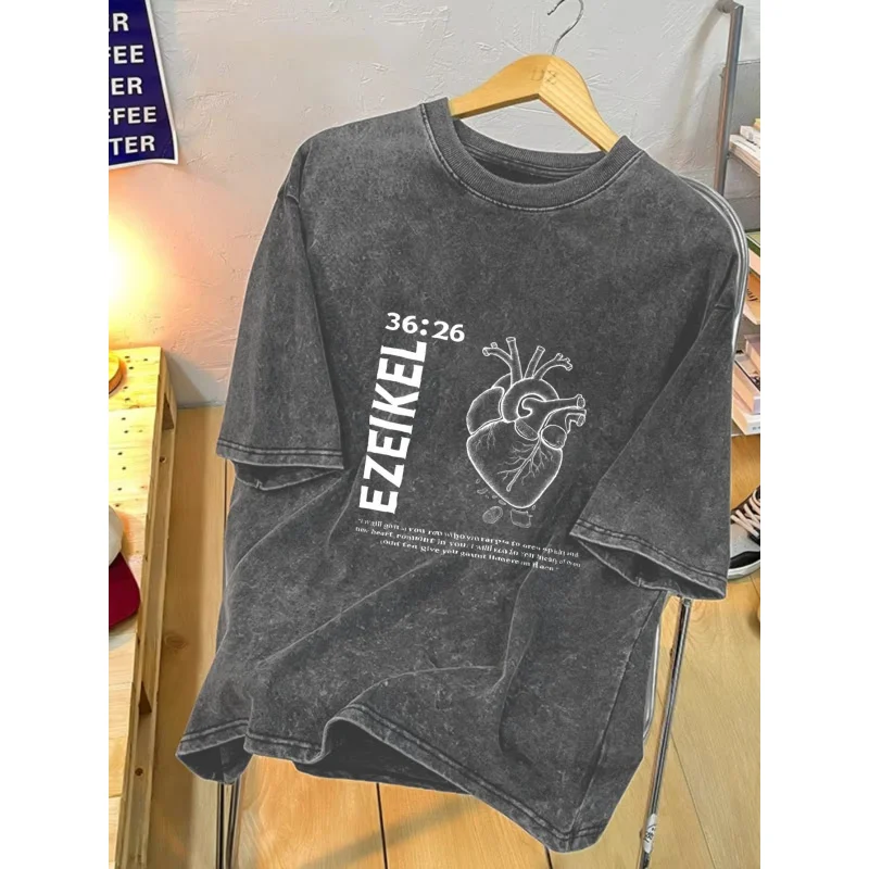 تي شيرت رجالي مغسول رمادي داكن طباعة تشريح القلب وZEKIEL 36:26 نص عالي الجودة 100% قطن 230 جرام