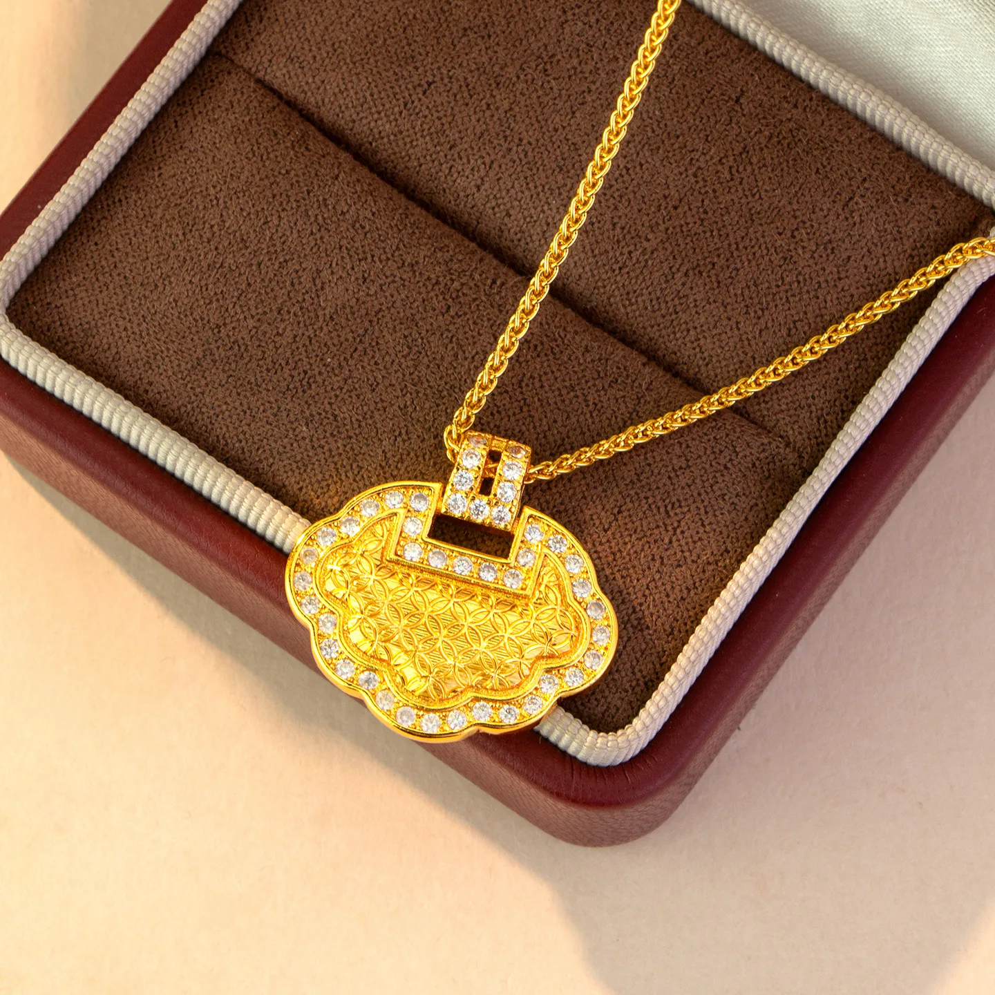 Gold Shop Same Style 9999 24K Real Gold Women's Gold Necklace Long Life Lock Pendant Fashion New Birthday Gift Beautiful Jewelry