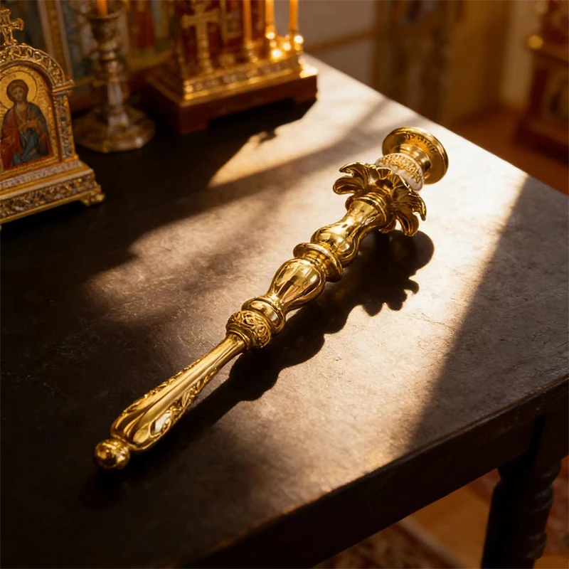 New Luxury Gold Plated Orthodox Catholic Handheld Candlestick with Floral Carved Patterns for Church Liturgy Home Altar Devotion