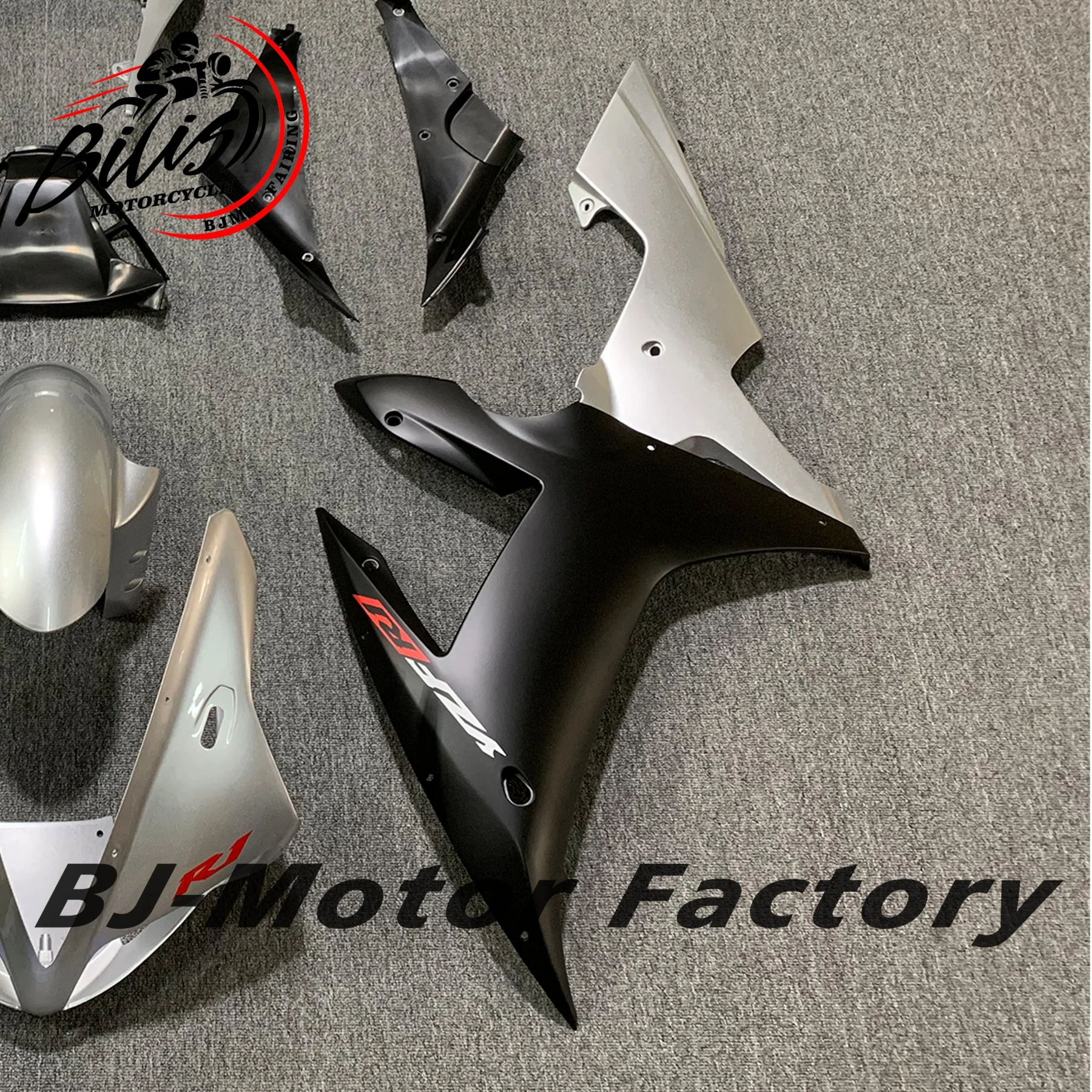 انسيابية YZFR1 2003 YZF R1 هيكل السيارة 02 لياماها YZFR1 هيكل السيارة 2002 - 2003 فضي