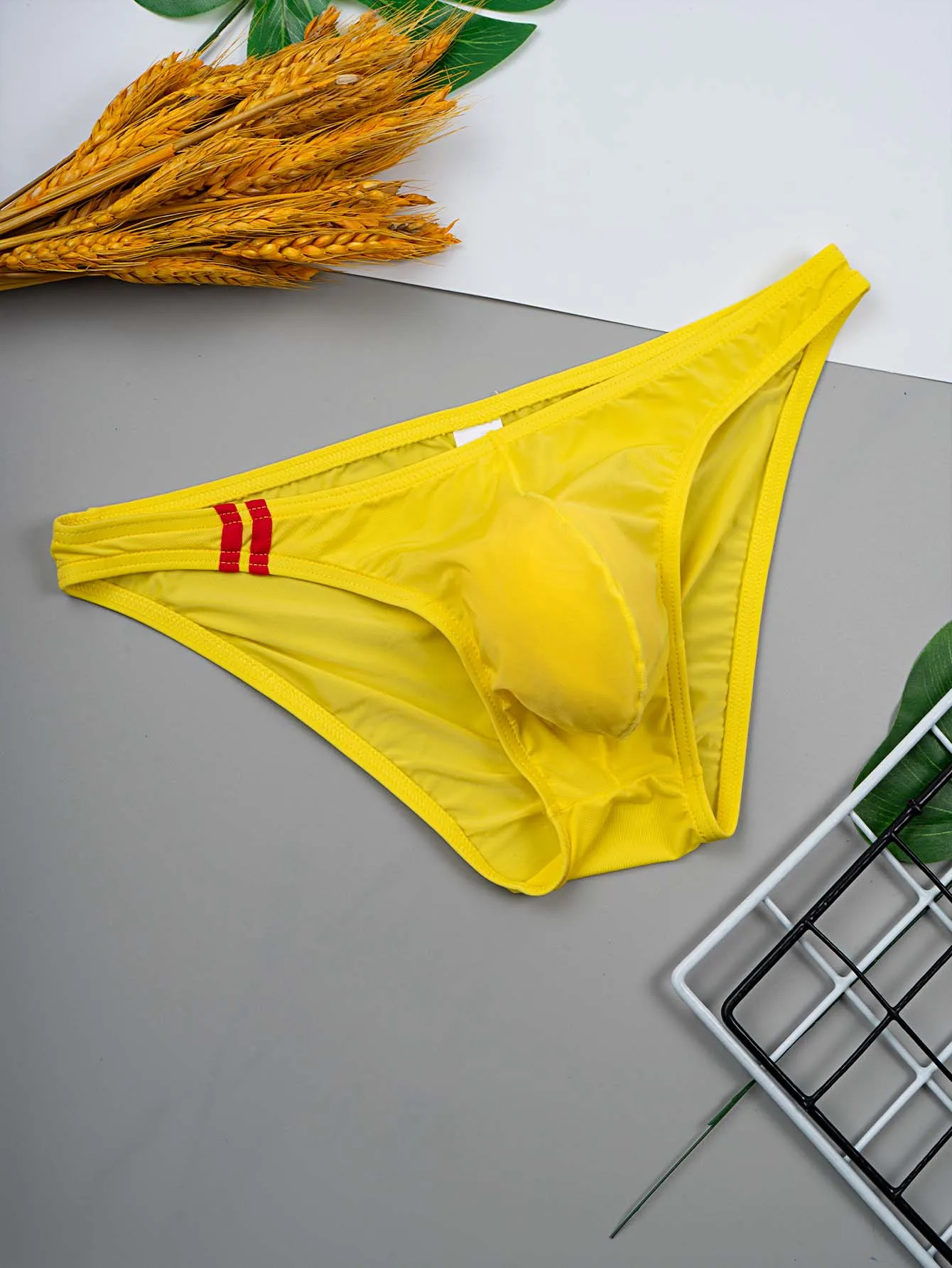 5er-Pack, verschiedene Farben, schnelltrocknende Herren-Slips, Herren-Slips in verschiedenen Farben, hochelastisch, atmungsaktiv und bequem, Herren-Sommer-Slips, weiche Herren-Slips, Herren-Slips mit U-förmigem Schnitt, die eng am Körper anliegen. – Detail 4