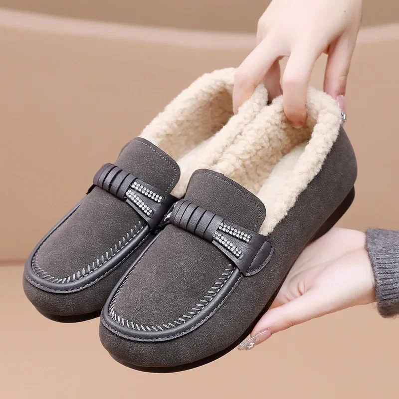 Women Winter Casual Shoes New Moccasins Soft Flat Non-slip Loafers 2024 Fashion Comfort Warm Plush Slip on Female Cotton Shoes