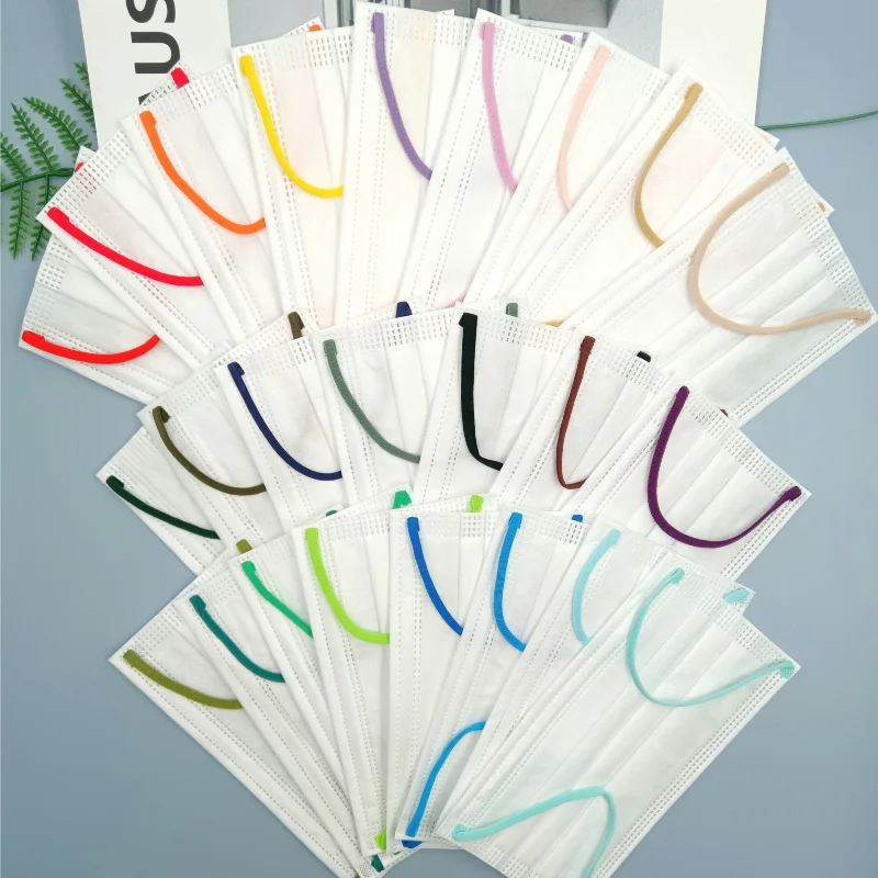 

Белая маска с тонким дышащим ремешком, разноцветными ушными петлями, модная, удобная, для домашнего использования